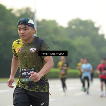 Runner Photo 6500105