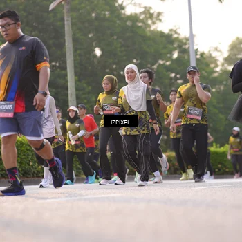 Runner Photo 6500107