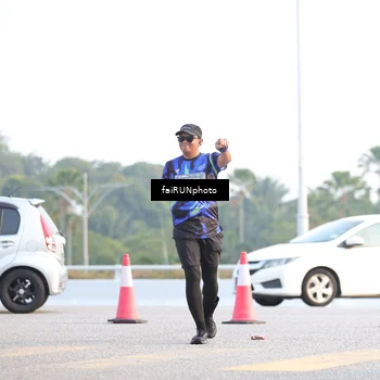 Runner Photo 6500117