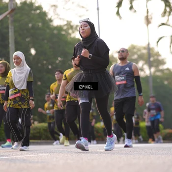 Runner Photo 6500130