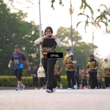 Runner Photo 6500257
