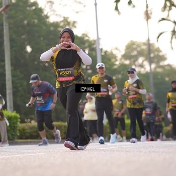Runner Photo 6500307