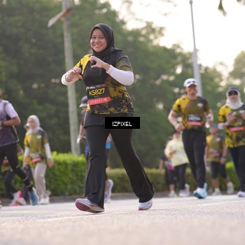 Runner Photo 6500309