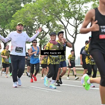 Runner Photo 6500386