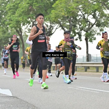 Runner Photo 6500396