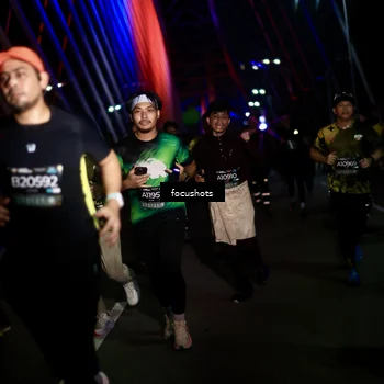 Runner Photo 6500398