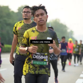 Runner Photo 6500399