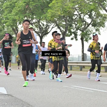 Runner Photo 6500403