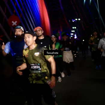 Runner Photo 6500431