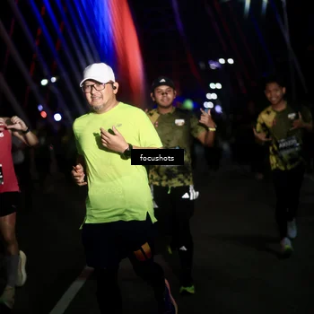 Runner Photo 6500502