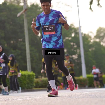 Runner Photo 6500540