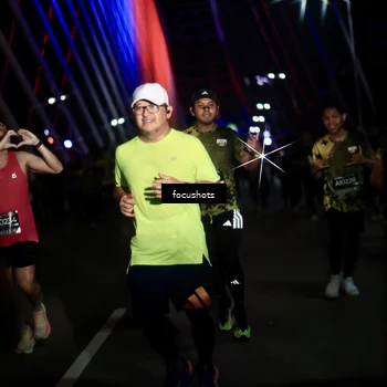 Runner Photo 6500541