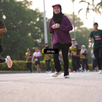 Runner Photo 6500555