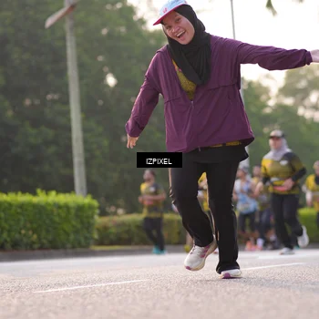 Runner Photo 6500594