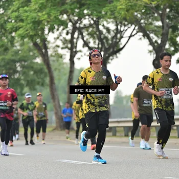 Runner Photo 6500673