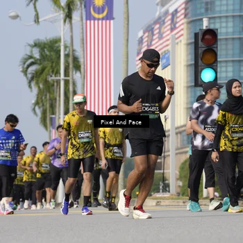 Runner Photo 6500874