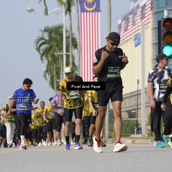 Runner Photo 6500887