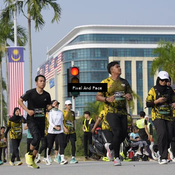 Runner Photo 6500912