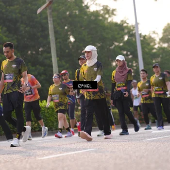 Runner Photo 6500923