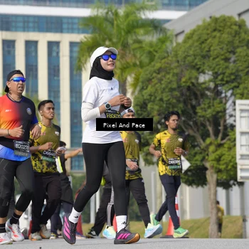Runner Photo 6500945