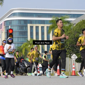 Runner Photo 6500979