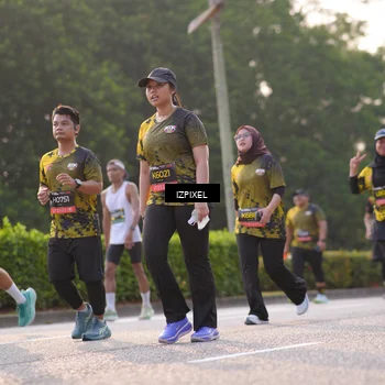 Runner Photo 6501005