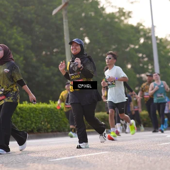 Runner Photo 6501023