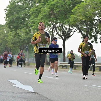 Runner Photo 6501024
