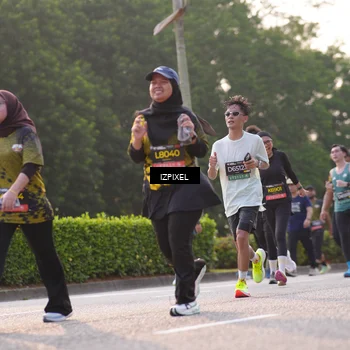 Runner Photo 6501035
