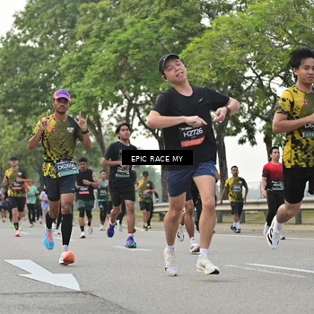 Runner Photo 6501079
