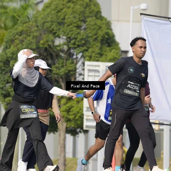 Runner Photo 6501128