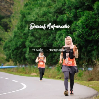 Runner Photo 650120