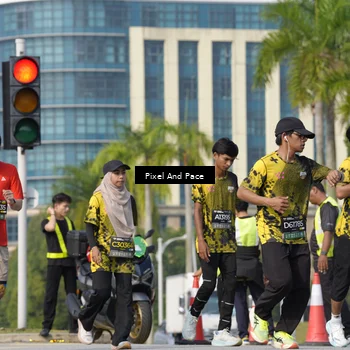 Runner Photo 6501210