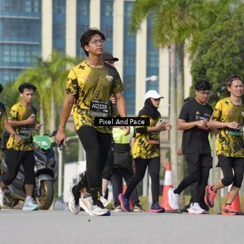 Runner Photo 6501259