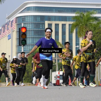 Runner Photo 6501300