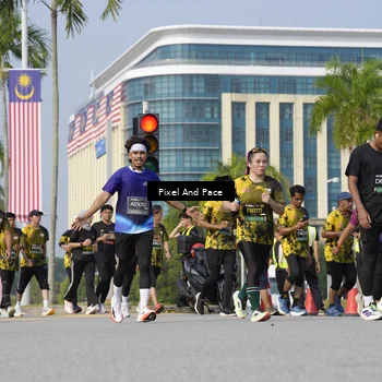 Runner Photo 6501346