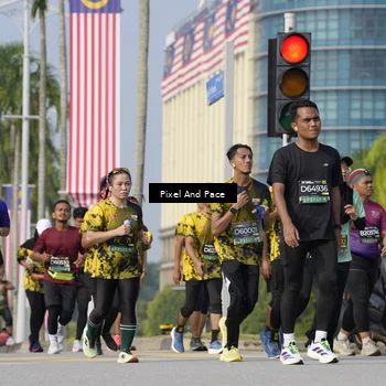 Runner Photo 6501398