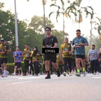 Runner Photo 6501400