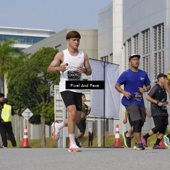 Runner Photo 6501442