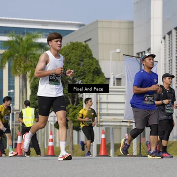 Runner Photo 6501451