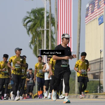Runner Photo 6501697