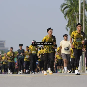 Runner Photo 6501800