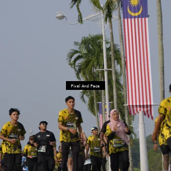 Runner Photo 6501810