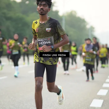Runner Photo 6502242