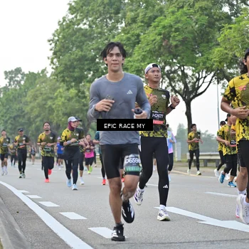 Runner Photo 6502476