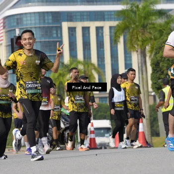 Runner Photo 6502538