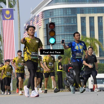 Runner Photo 6502703