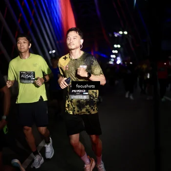 Runner Photo 6502705