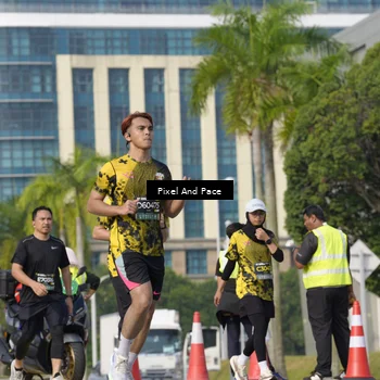 Runner Photo 6502745