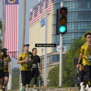 Runner Photo 6502773